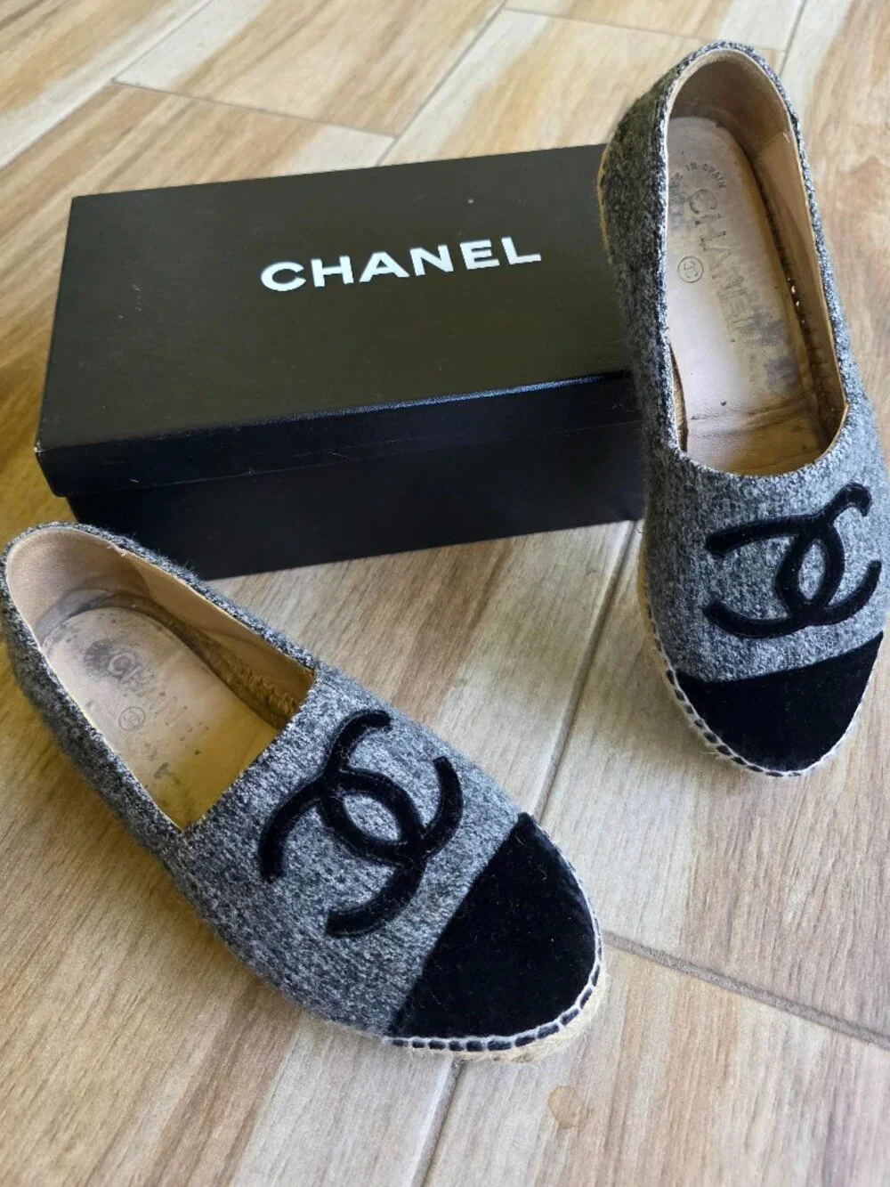 CHANEL Grey Espadrilles CC Black Velvet Grey Tweed Shoe Eur. 37